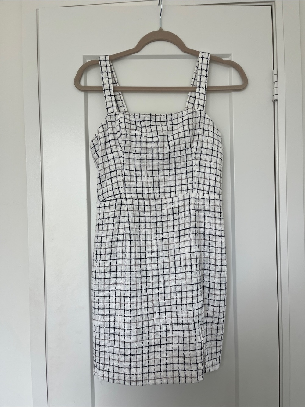 Abercrombie & Fitch White Dress with Black and Taupe Grid Print